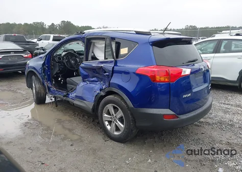 2015 Toyota Rav4 Xle z USA, uszkodzony, nr VIN 2T3RFREV7FW305207